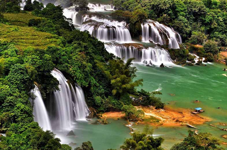 Ban Gioc Waterfall – one of the most beautiful waterfall in the world